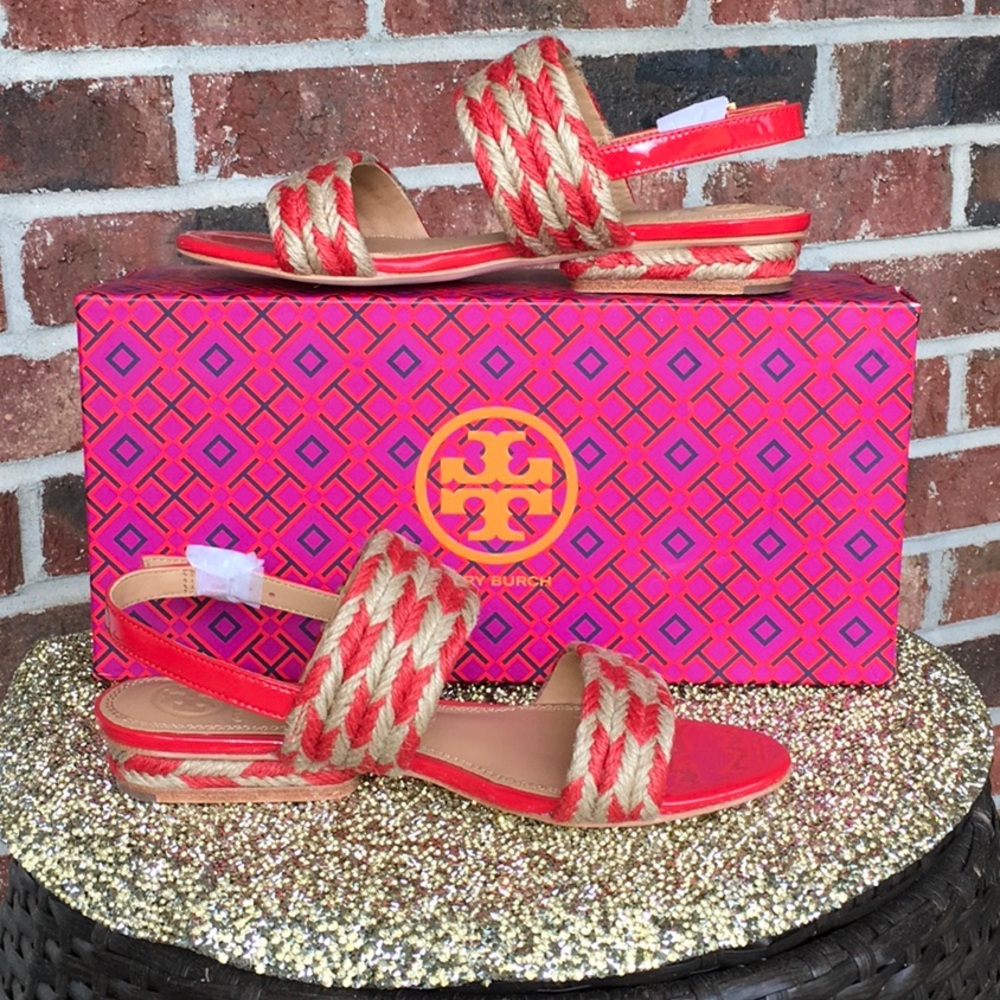 Super cute Tory Burch Lola Flat Sandal size 6 NEW w/BOX. Poppy Orange/Natural.